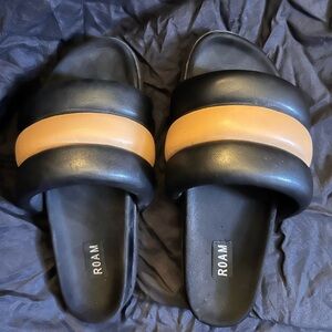 ROAM Black and Tan Sandals with Open Toe Design and Durable Sole